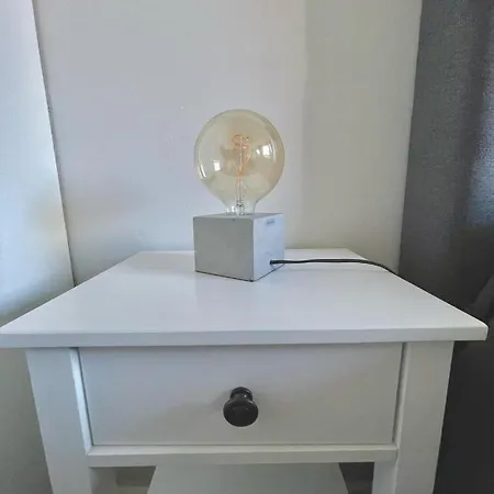아파트 Modern Two Bedroom